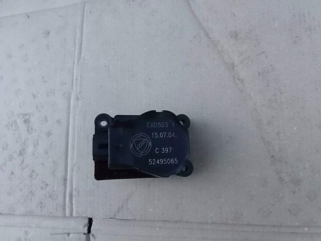 фото №4, Моторчик крышка обдув отопителя 52495065 alfa romeo 147 3d