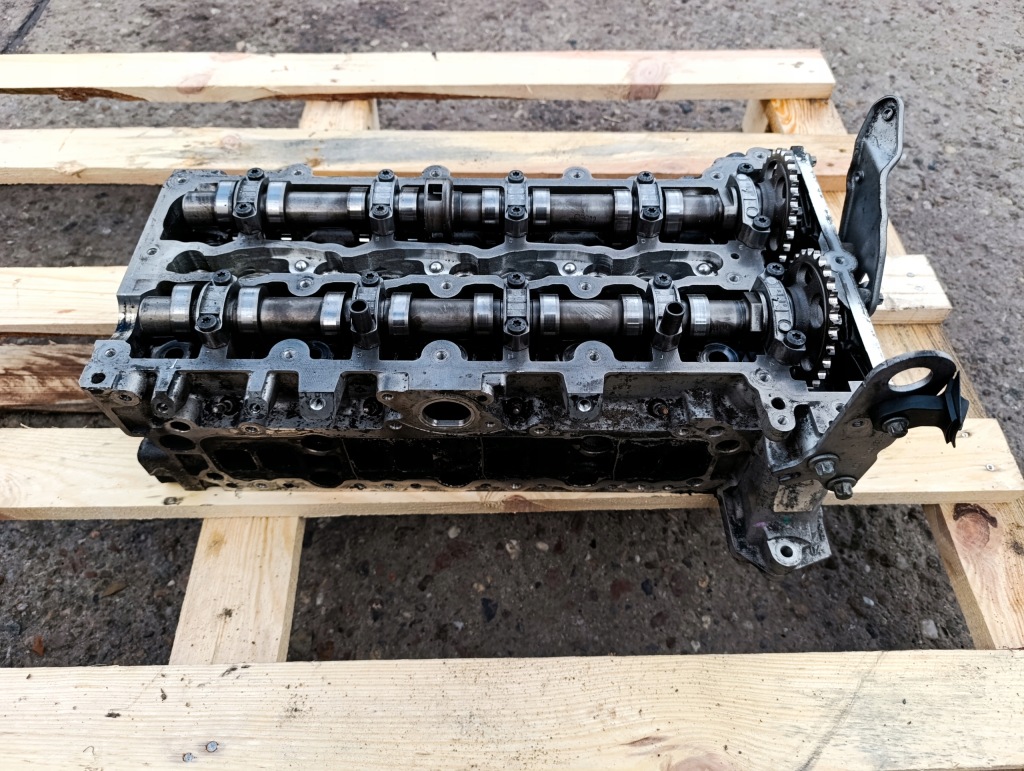 фото №1, Mercedes w246 w176 w156 головка вали cdi a6510150601