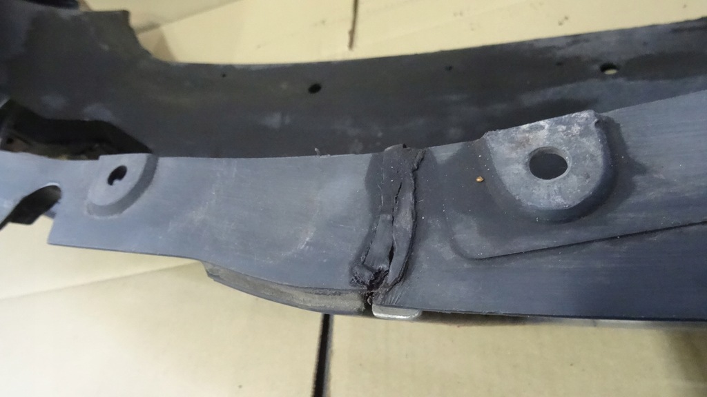 фото №12, Audi a8 d2 lift накладка бампера перед 4d0807110