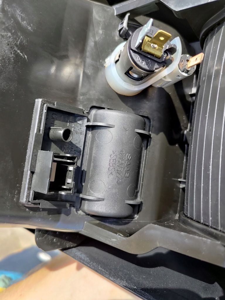 фото №11, Saab 9-3 ii 93 туннель средний подлокотник 307039 europa