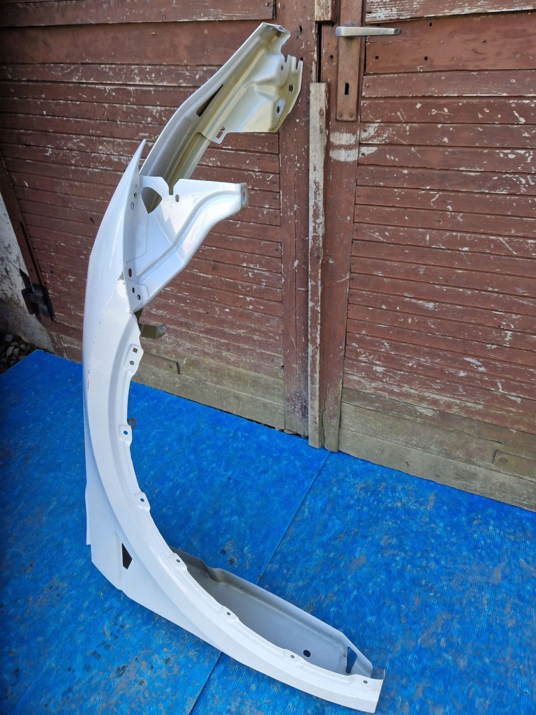 Купити Крила правий передній tesla model y 2020r-