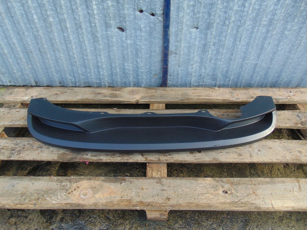 фото №1, Накладка спойлер бампера задня skoda scala