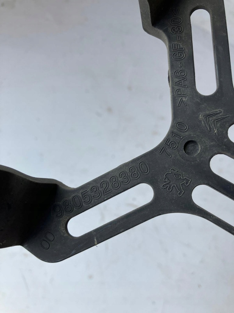 фото №6, Защита кронштейн радиатор c4 picasso ii 9805328380