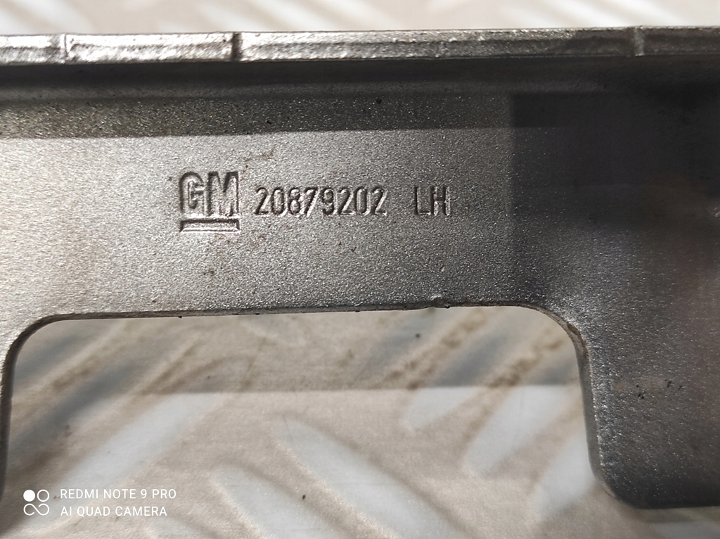 фото №3, Петли капот opel astra iv j