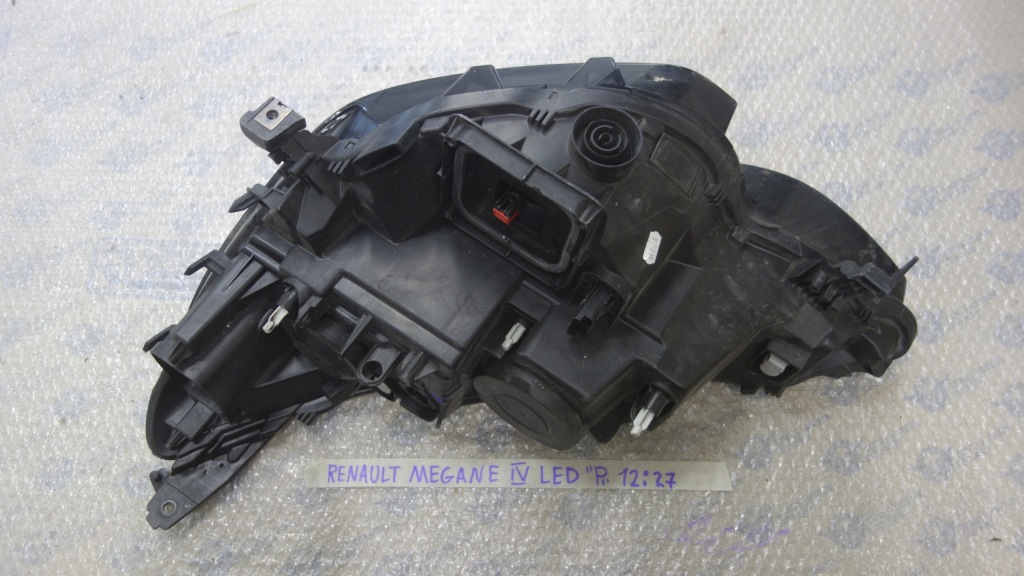 Megane 4 iv фара правый  передняя led 260108478r Недорого