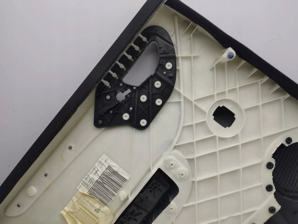 фото №5, Mercedes-benz a w169 2008 обшивка дверь задних