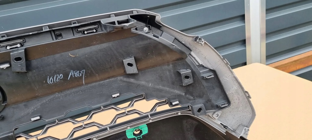 фото №11, Toyota corolla cross 2021- бампер перед оригинал c158