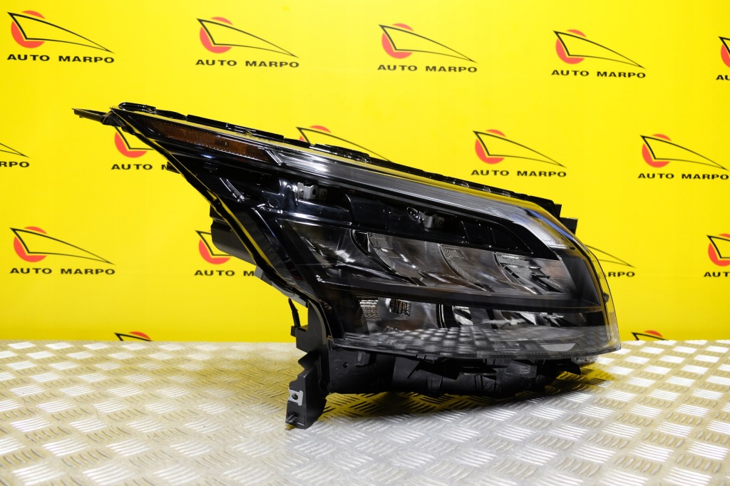 фото №4, Nissan pathfinder r53 2021- фара лампа full led права czarna usa