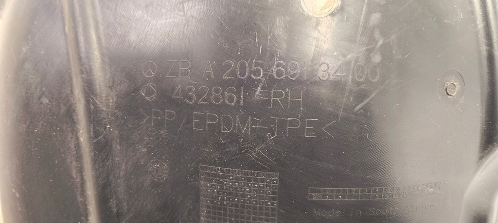 фото №14, Підкрилок праве перед mercedes w205 14-