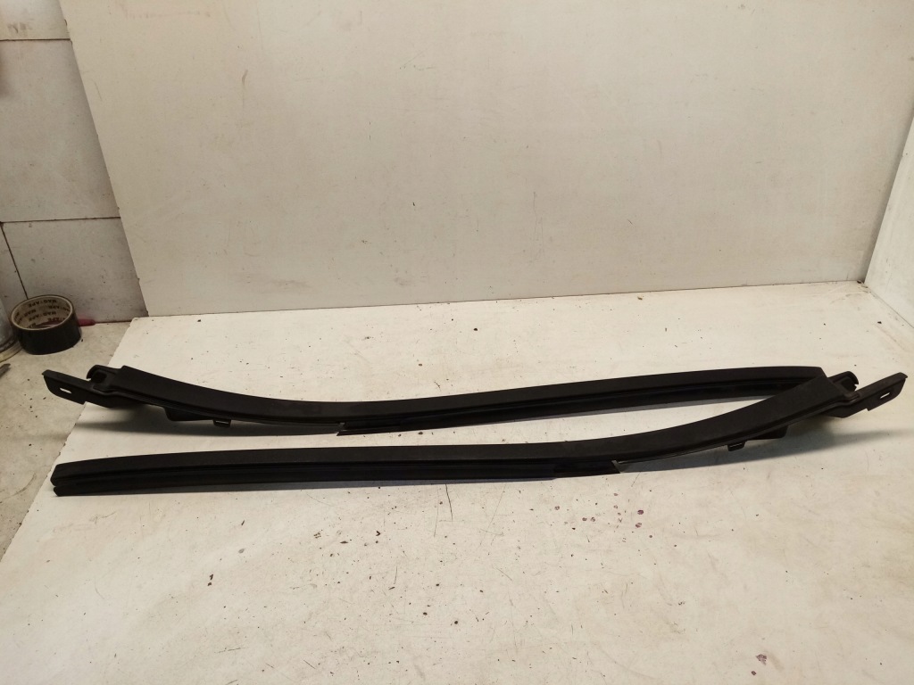 фото №1, Молдинг накладки стекло правая 8200334100 левая 8200334099 renault clio iii kompl