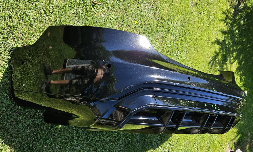 фото №16, Audi e-tron gt rs 2018- бампер задня задній 4j3807421b