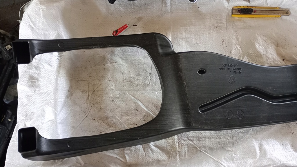 фото №5, Канал воздухозаборник вентиляции vw atlas 3qf820717