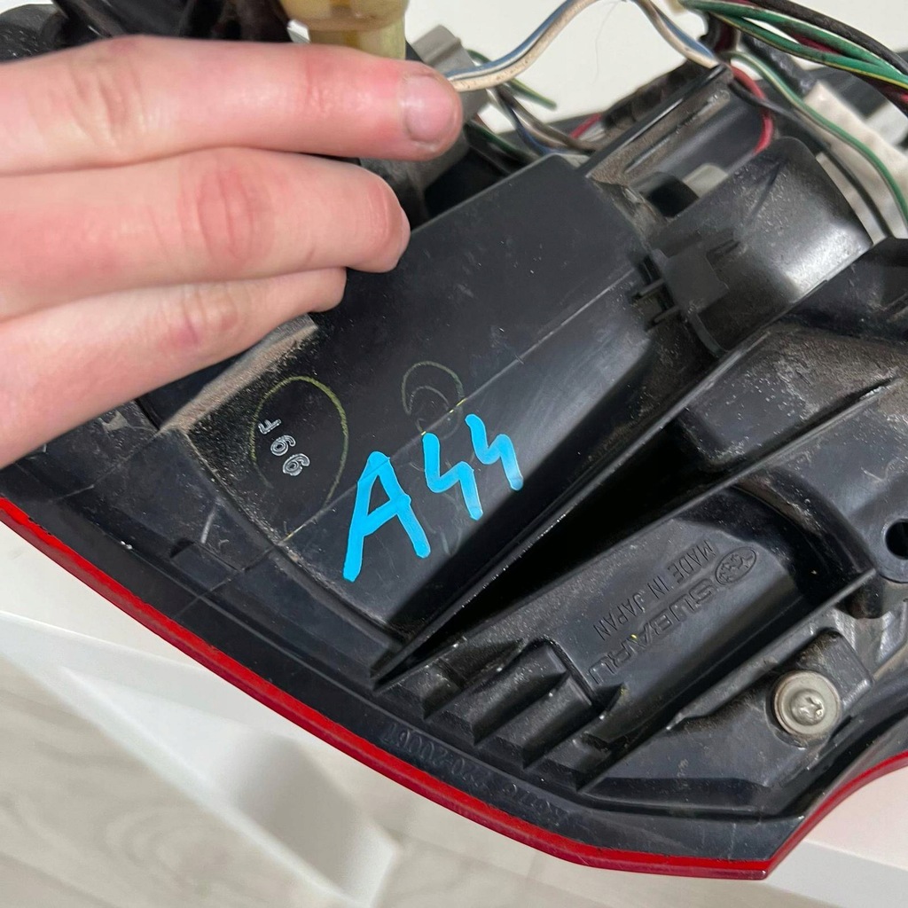 фото №6, Subaru legacy v outback лампа правый задняя задняя правая 22020067