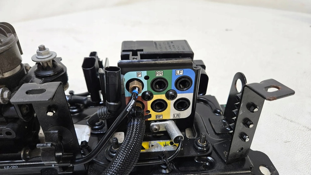 фото №5, Компрессор подвеска rozdrzielacz maserati levante