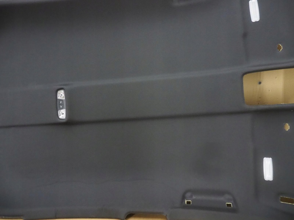 фото №13, Потолок czarna s-line audi a1 5 дверь 8x4867505a