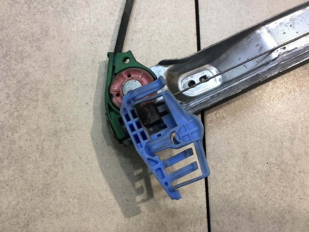 фото №9, Подъемник стекло левый перед c2 9641241380 3d