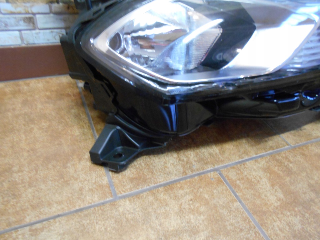 фото №3, Лампа права перед citroen ds3 ii crossback