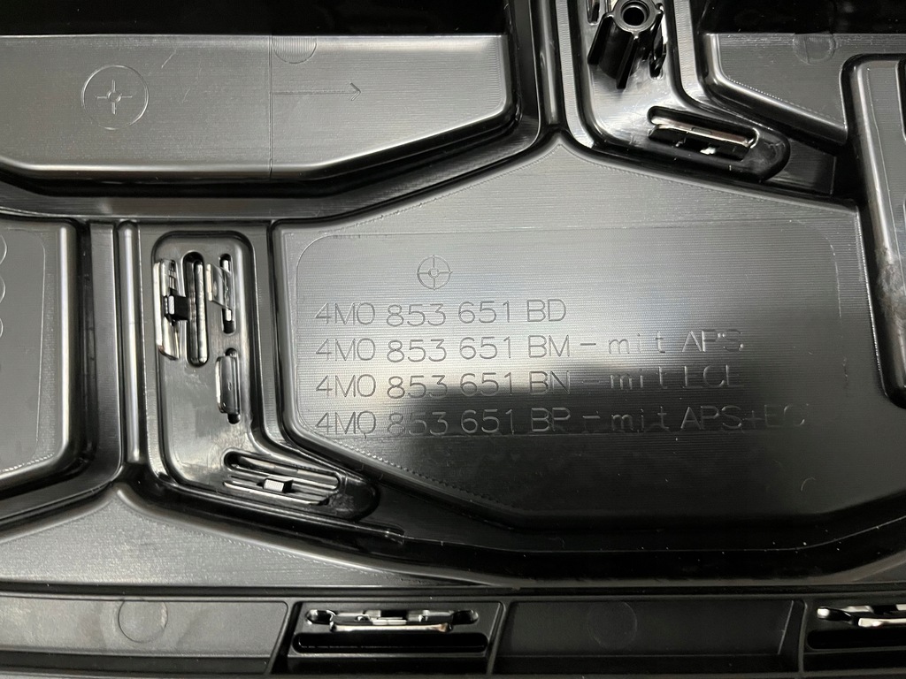 фото №11, Решітка радіатора audi q7 4m0 lift 2024 4m0853651bd решітка радіатора бампера audi q7 ii lift