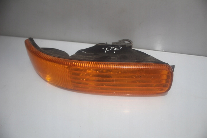 фото №1, Поворотник правий перед jeep cherokee iii