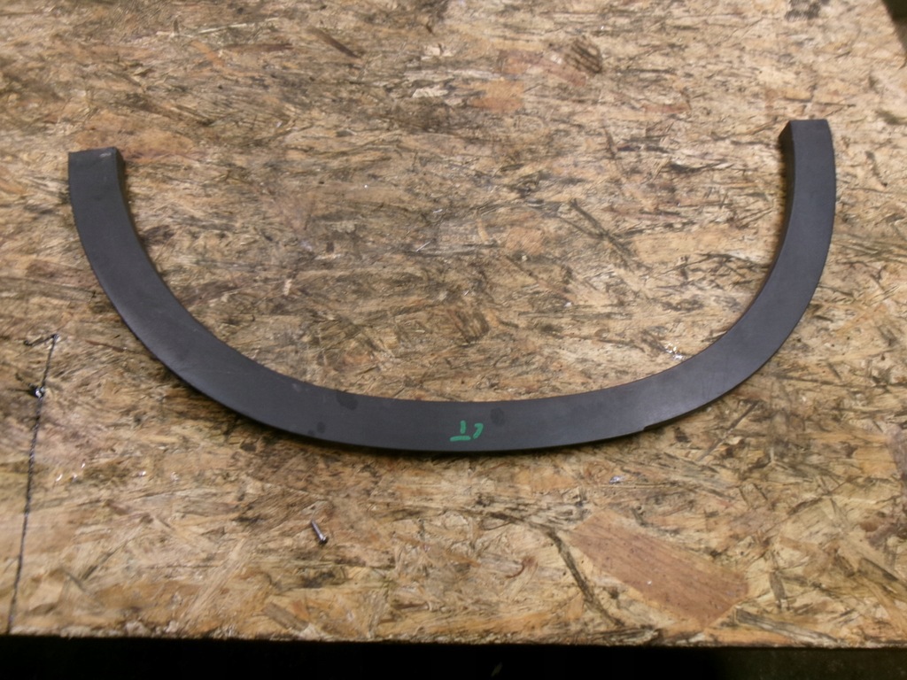 фото №1, Mercedes gla x156 молдинг крыла левая задняя