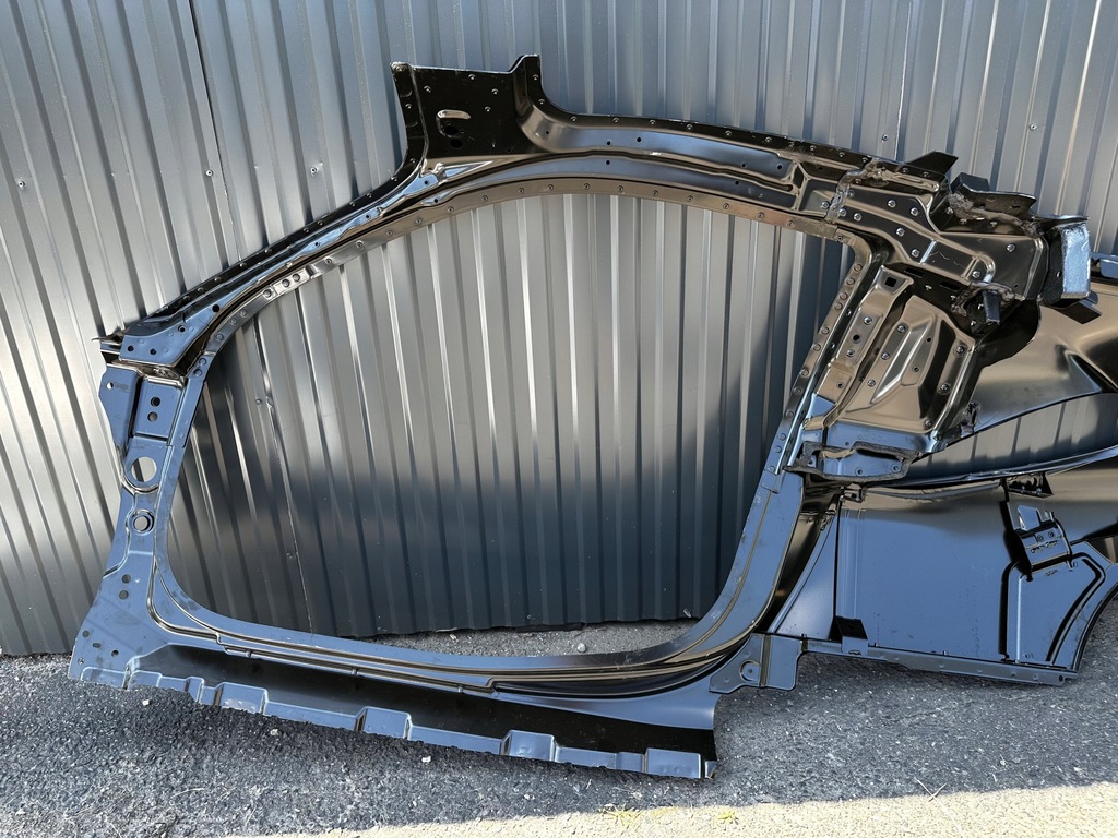 фото №7, Ferrari sf90 stradale задній крила обшивка стіна бічна rh 985830884