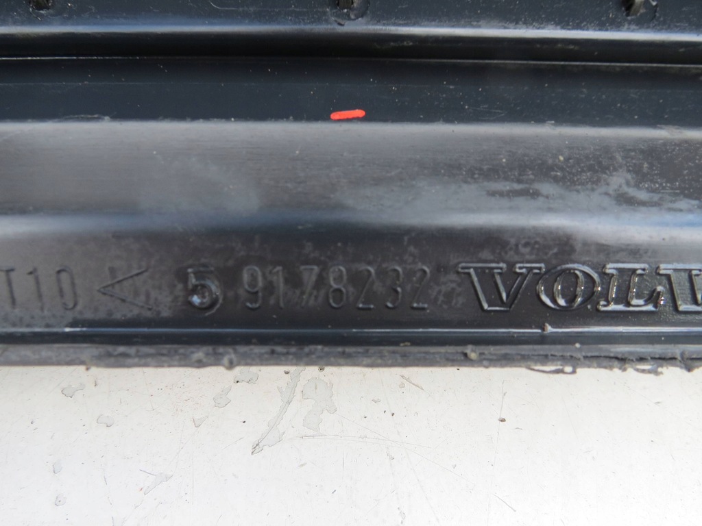 фото №6, Молдинг порог правая volvo s60 i 2.4 b 140km r5 2001r 9178232