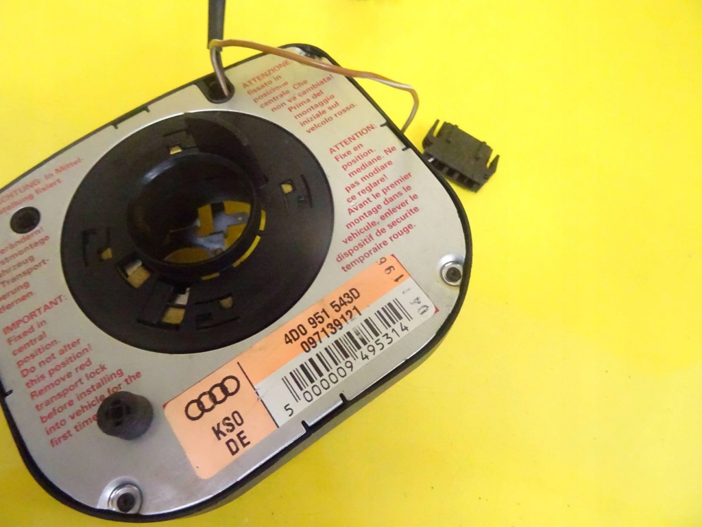 Лента pod руль audi a4 b5 4d0951543d nr1059 Недорого