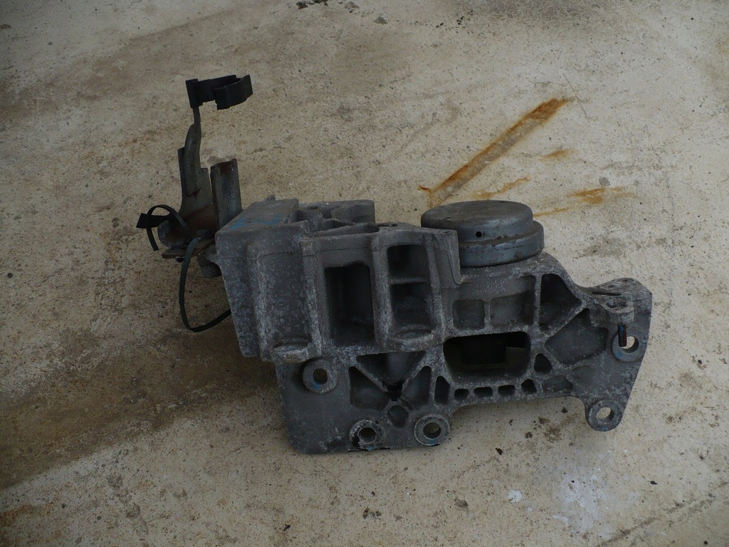 фото №1, Кронштейн подушка двигуна koleos 11220jd700