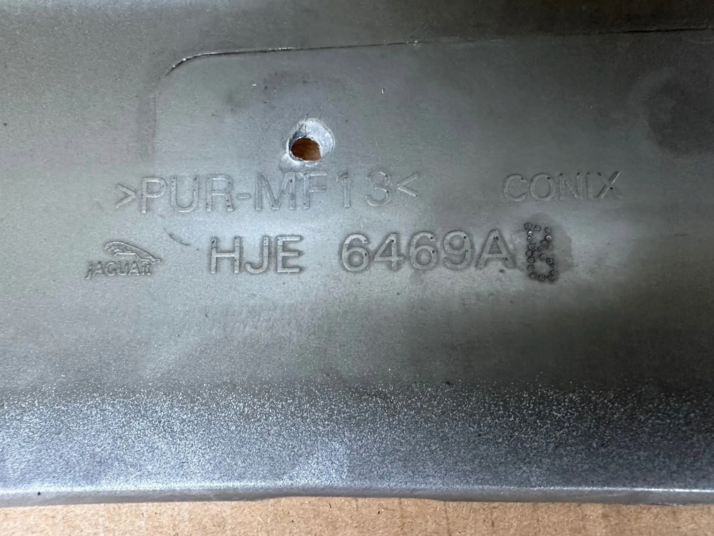 фото №7, Бампер jaguar xk - xkr 2008 оригінал super стан ні клеєний