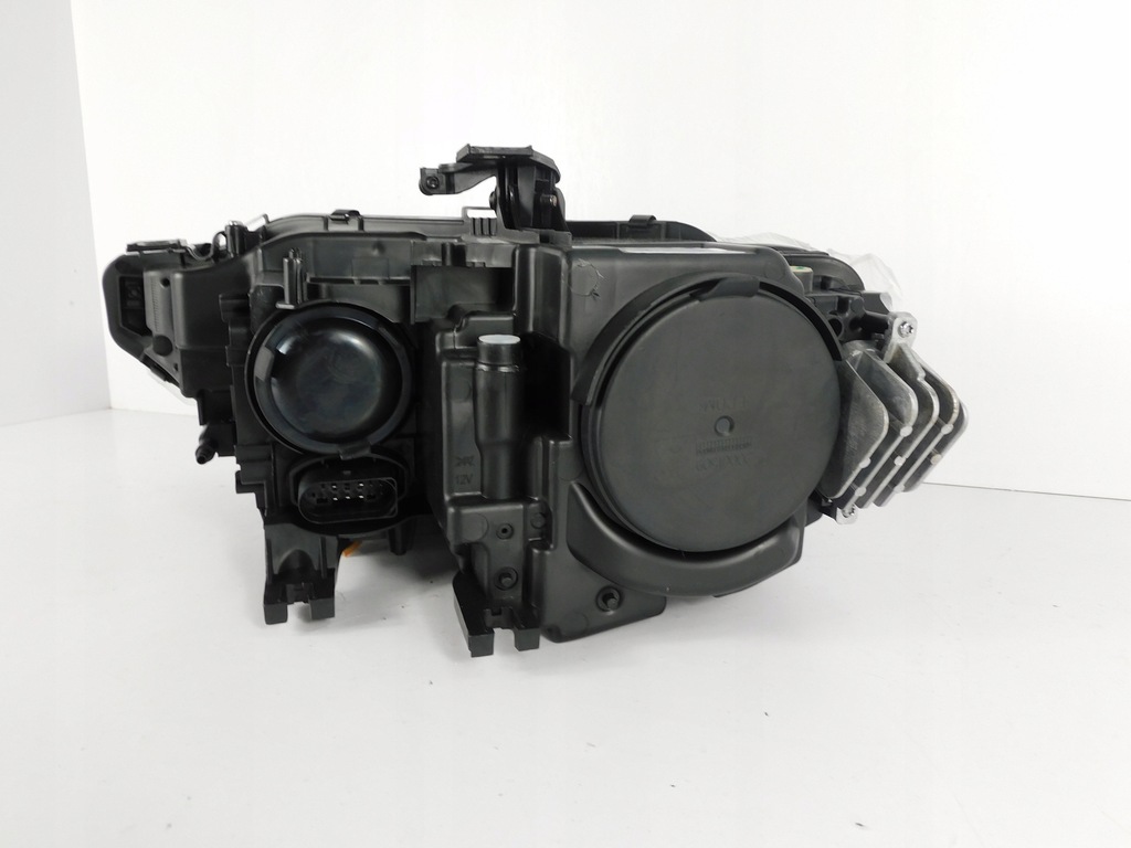 фото №15, Audi a5 8t lift лампа правая ксенон нет поворотный 8t0941006c nowa