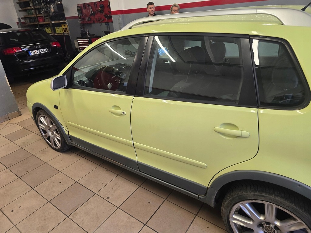 фото №12, Двері перед задня праве ліва vw polo cross 2002-2006 колір ll6j polo fun