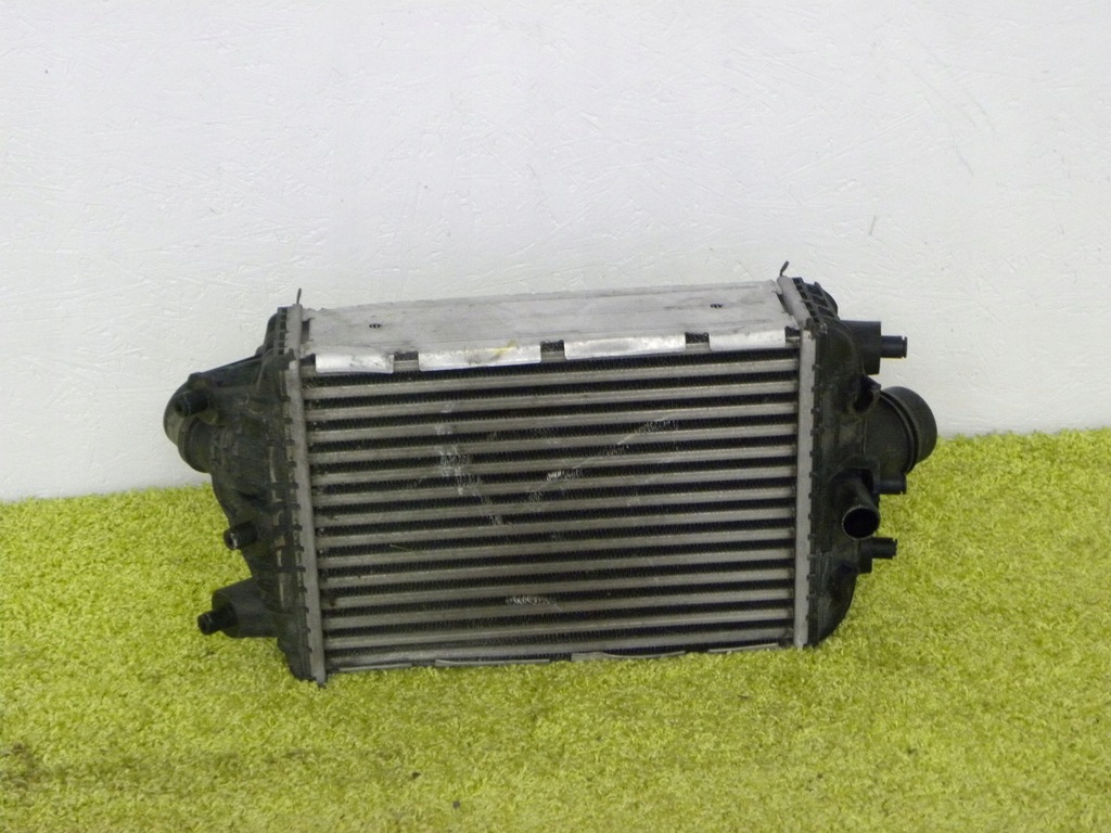 фото №1, Porsche оригинальный номер 99111063972 радиатор интеркулер