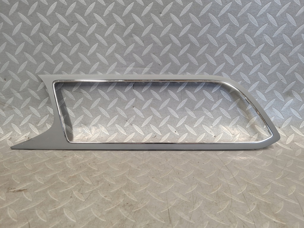 фото №1, Рамка панель корпус do радио хром seat leon iii 5f1858061a