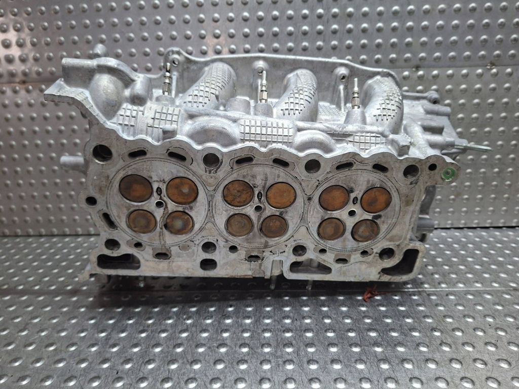 Головка двигуна правий 4r8q-6090 peugeot 407 citroen c6 2.7 hdi 2004- Зі Шроту