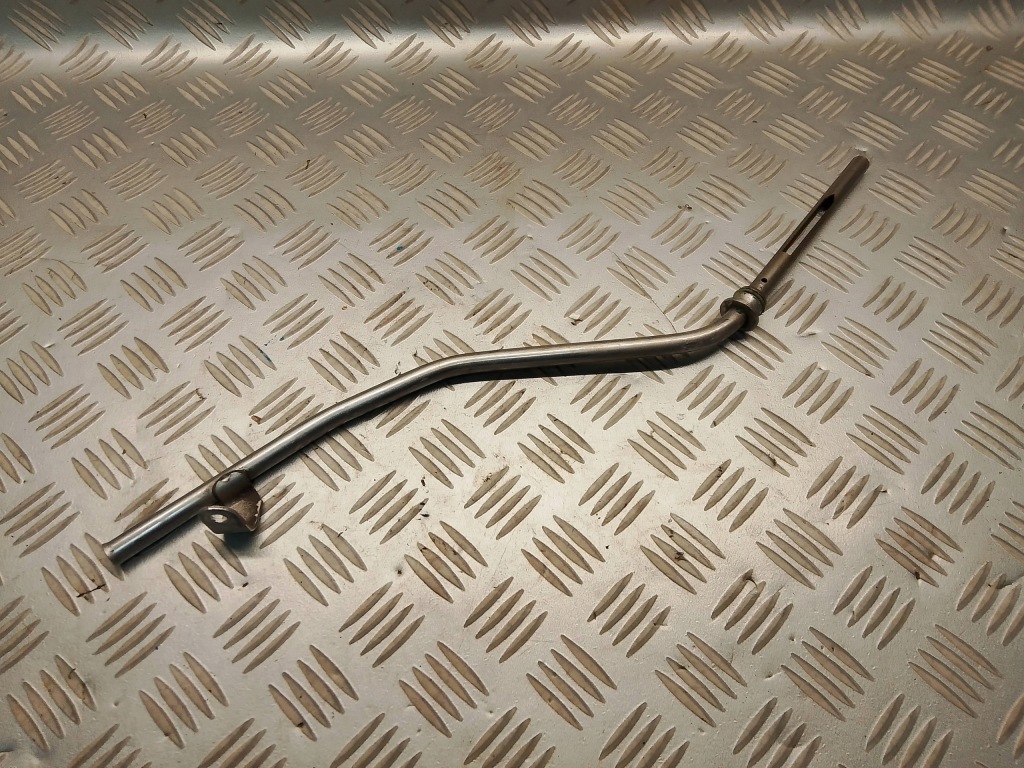 фото №1, Audi s5 quattro 4.2 fsi v8 2011 трубка напрямна щуп 079115609ah