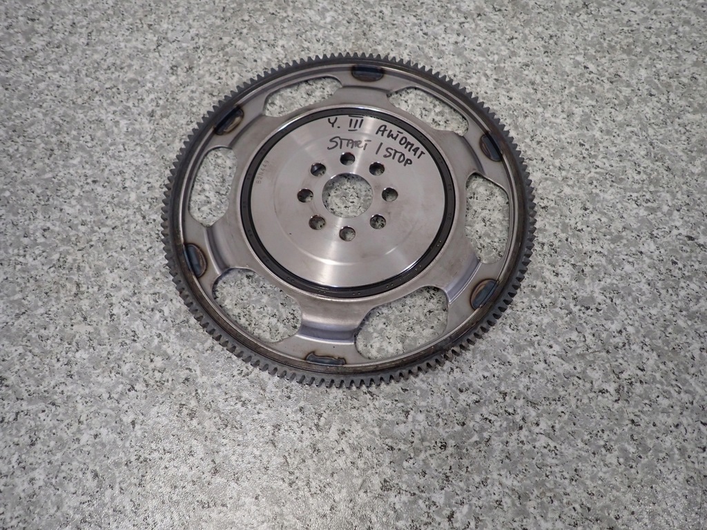 фото №6, Toyota auris 1.33i 09-12 yaris 09- 1.33 венец старт-стоп колесо