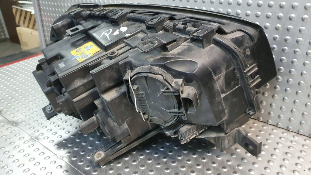 Лампа перед ліва ксенон bmw x3 e83 03- 3418413 Оригінал