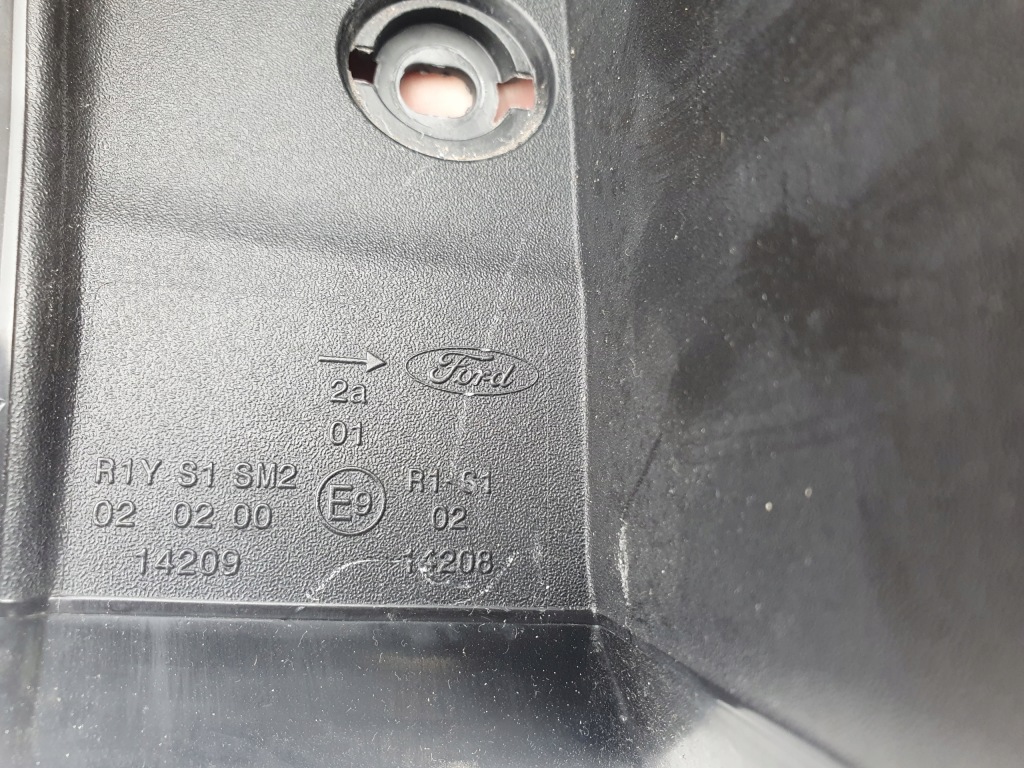 Фара задній задня правий ford kuga mk2 рестайлінг  led рік 16-19 Зі Шроту