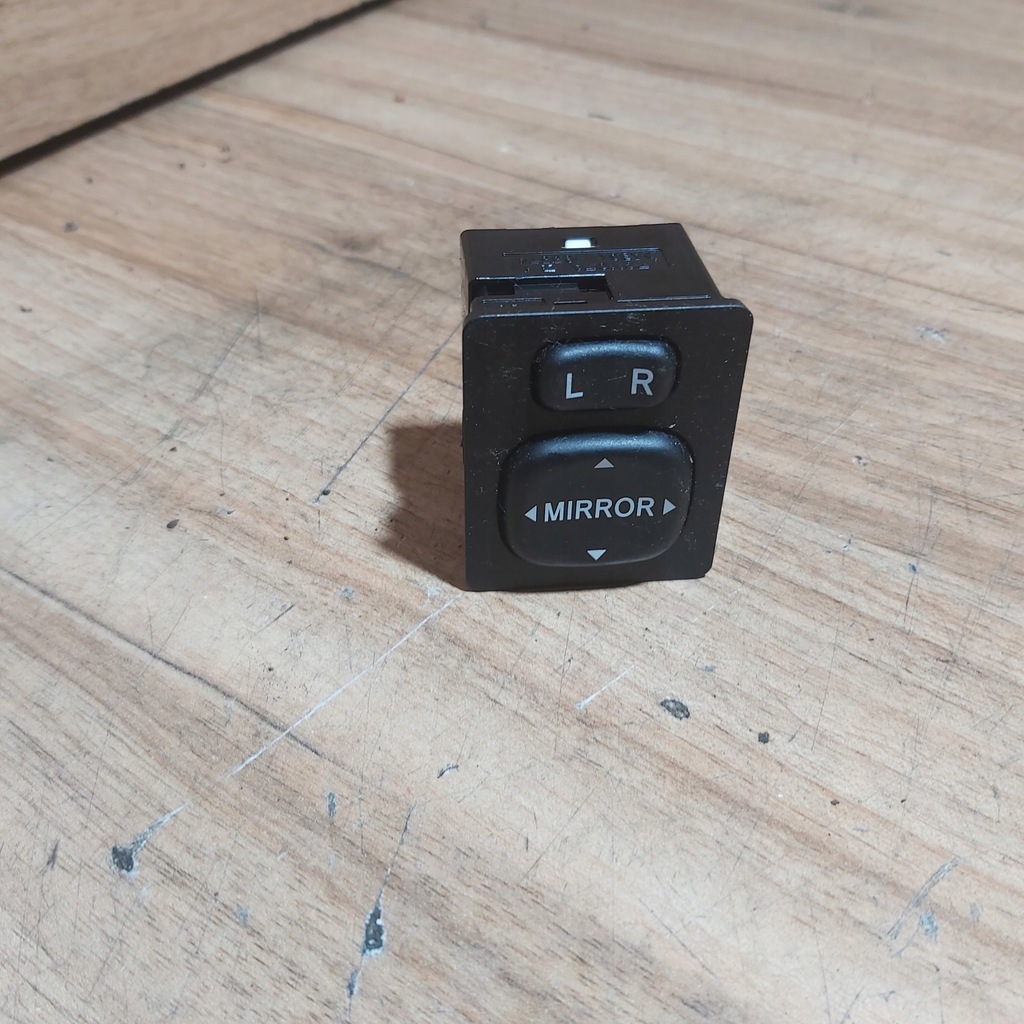 фото №1, Керування дзеркал corolla verso ii