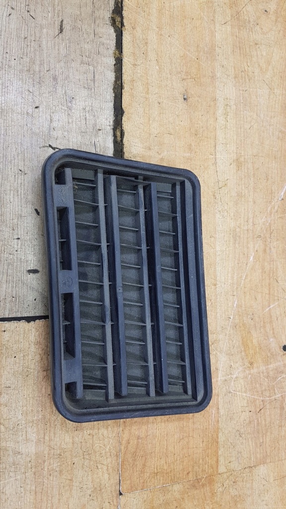 фото №1, Bmw e39 e46 e53 e63 e83 e90 f10 f25 решётка багажника вентиляционная 6962293