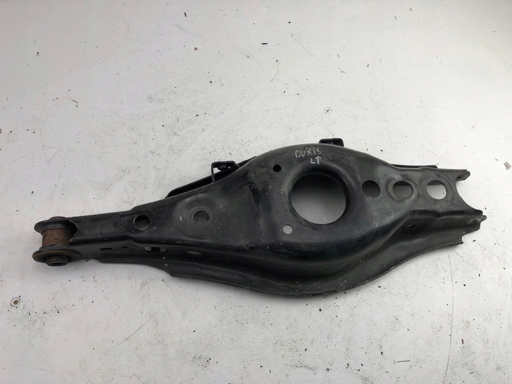 фото №1, Toyota auris ii важіль лівий задня