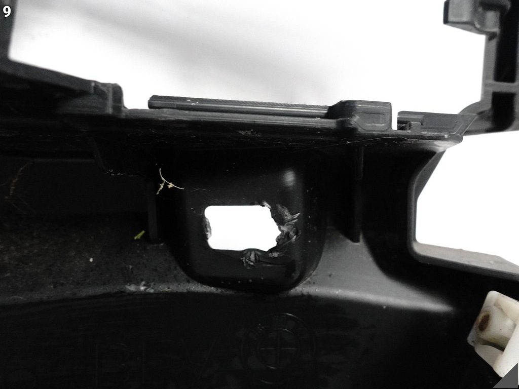 фото №10, Bmw 4 i4 g26 bev gran coupe обычный 21- бампер направляющая кронштейн правое перед