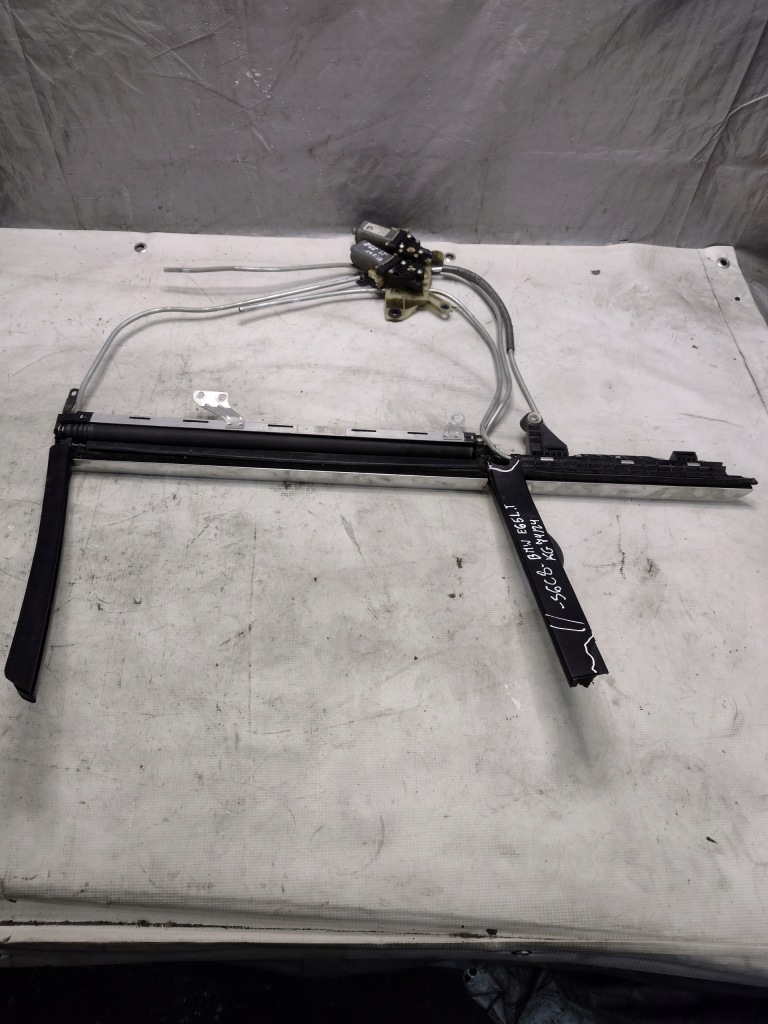 фото №1, Шторка дверь левый задняя bmw 7 e65