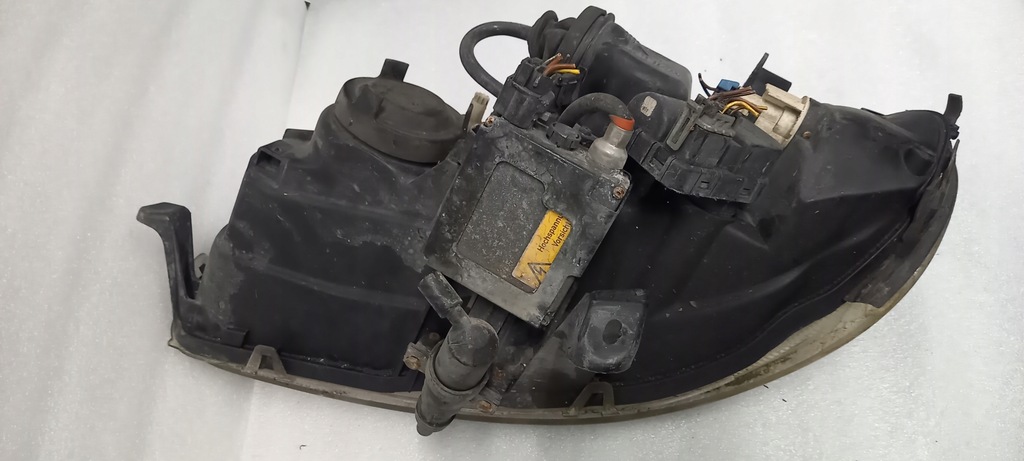 фото №4, Лампа передняя правая opel omega ксенон