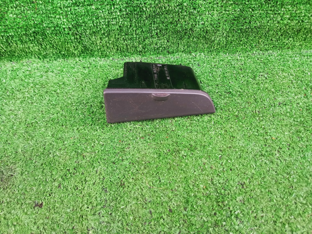 Vw touran 1 03-06 попільничка задня задній правий оригінал 1t0857309a Київ