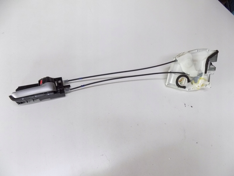 фото №10, Suzuki sx-4 sx4 замок дверь правый задняя 3 pin