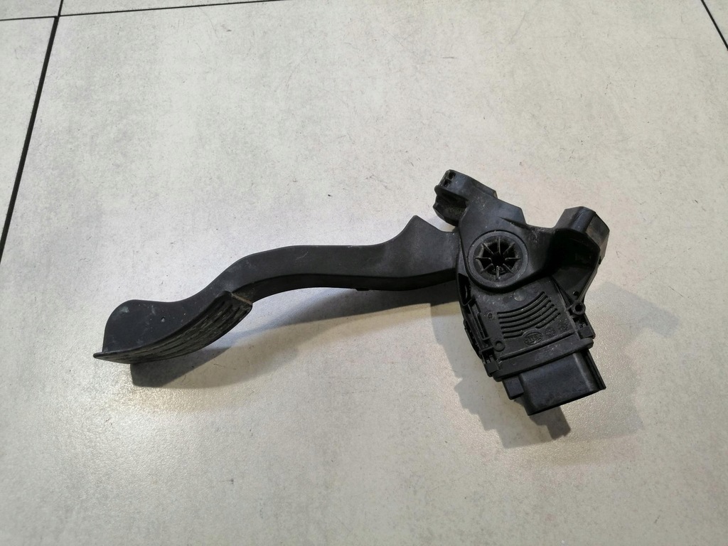 фото №4, Потенциометр газа transit connect i 1.8 tdci 7t119f836cb