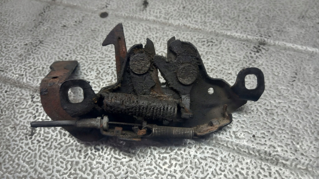 фото №1, Замок капот nissan primera p12 1.9dci 03r