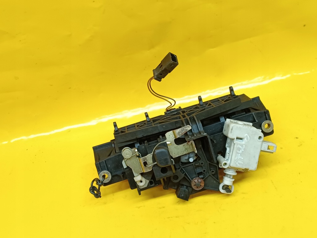 фото №10, Ручка кришки задня audi a6 c5 8d9827565h 01-05r