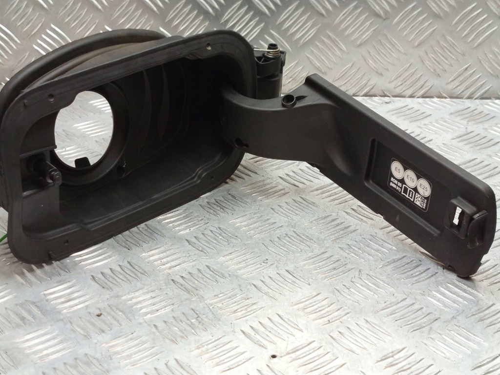 фото №9, Bmw оригинальный номер 7433405 3' g21 g21 lci заливная горловина топлива